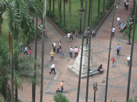 Plaza de Caicedo in Cali