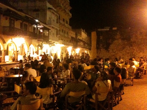 Terras op de Plaza de los Coches in Cartagena