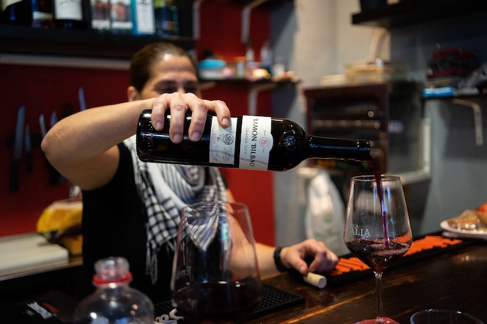 Kritiek vaak geïrriteerd raken Spaanse wijn voor beginners - Spaanstalige Wereld
